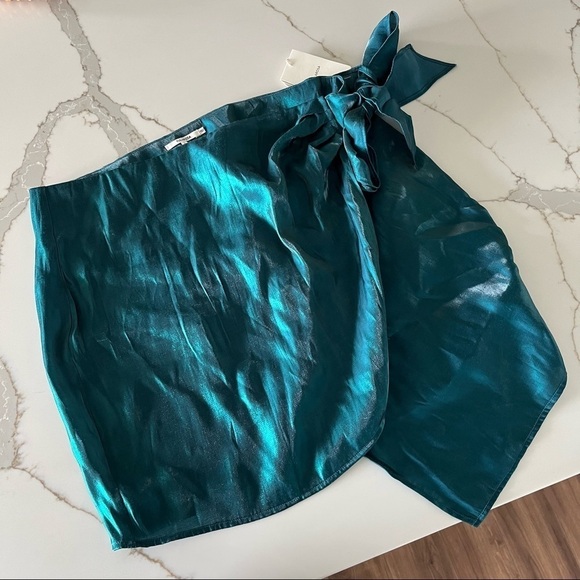 Tularosa Wrap Freida Skirt in Emerald Size Large - Picture 4 of 13
